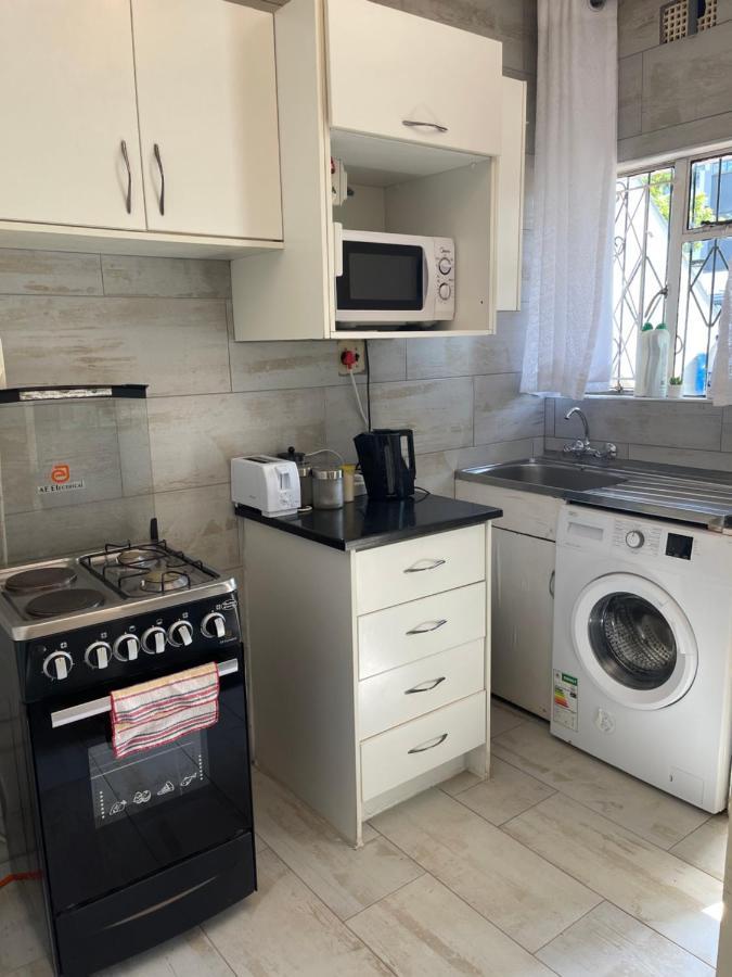 Ferienwohnung @Jackie'S Avondale 2 Bed Flat At Harrow Court Harare Exterior foto
