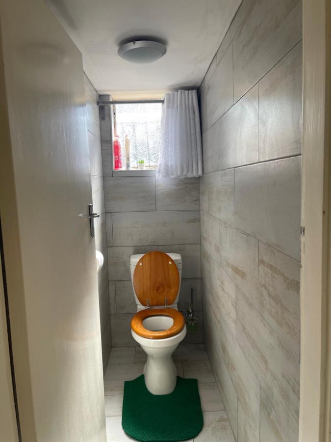 Ferienwohnung @Jackie'S Avondale 2 Bed Flat At Harrow Court Harare Exterior foto